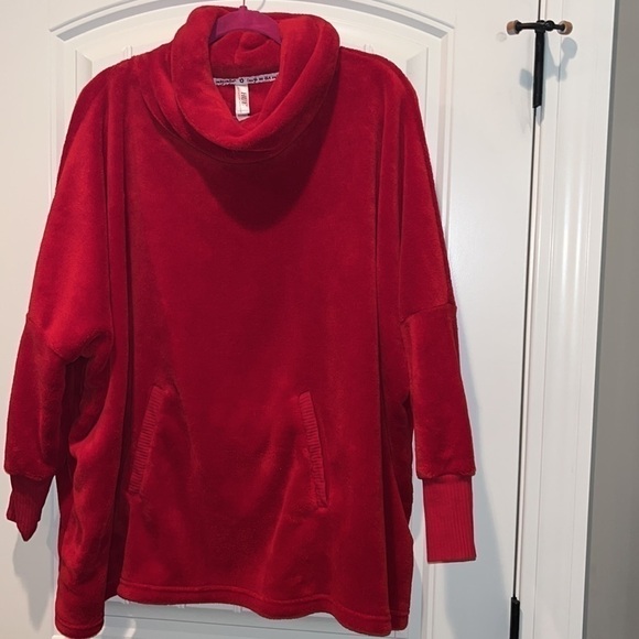 Soft cozy oversized plush red cowl neck loungewear sweatshirt fleece XL/1X - Picture 4 of 13